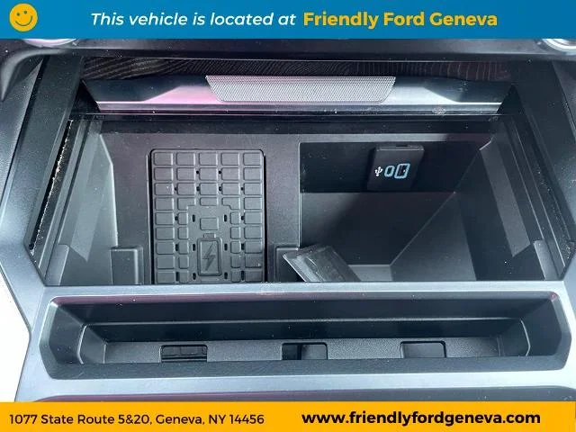 Used 2025 Agate Black Metallic Ford Platinum image 24