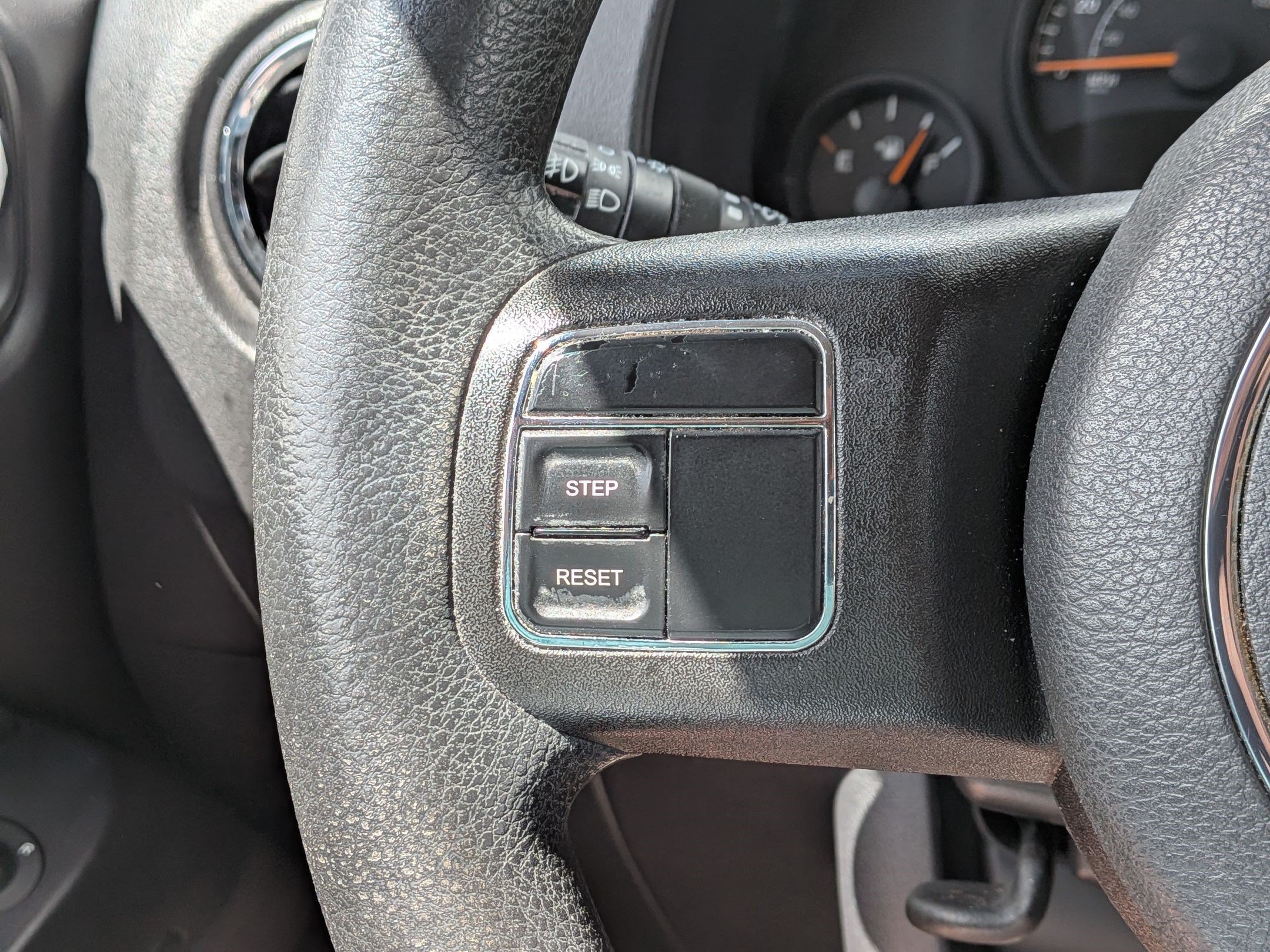 Used 2014 Billet Silver Clearcoat Metallic Jeep Sport image 17