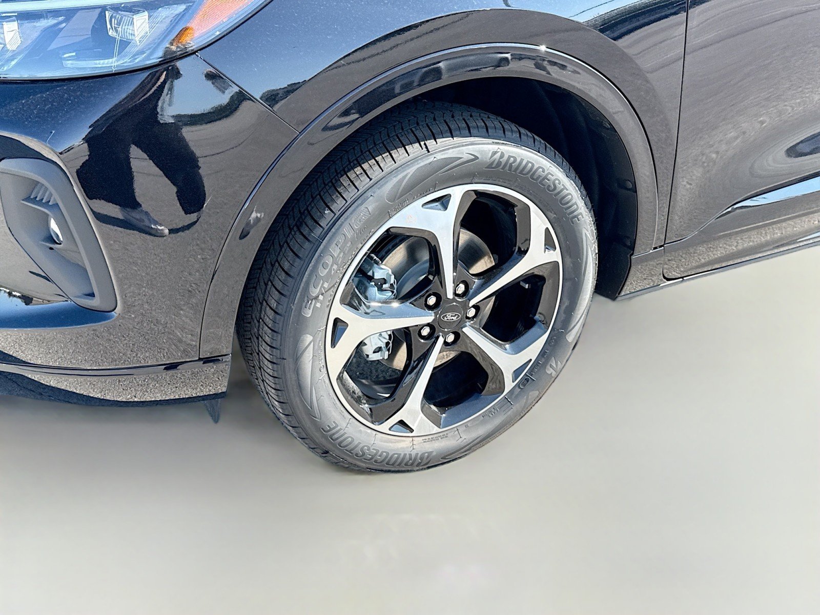 2025 Ford Escape ST-Line Elite - Photo 31