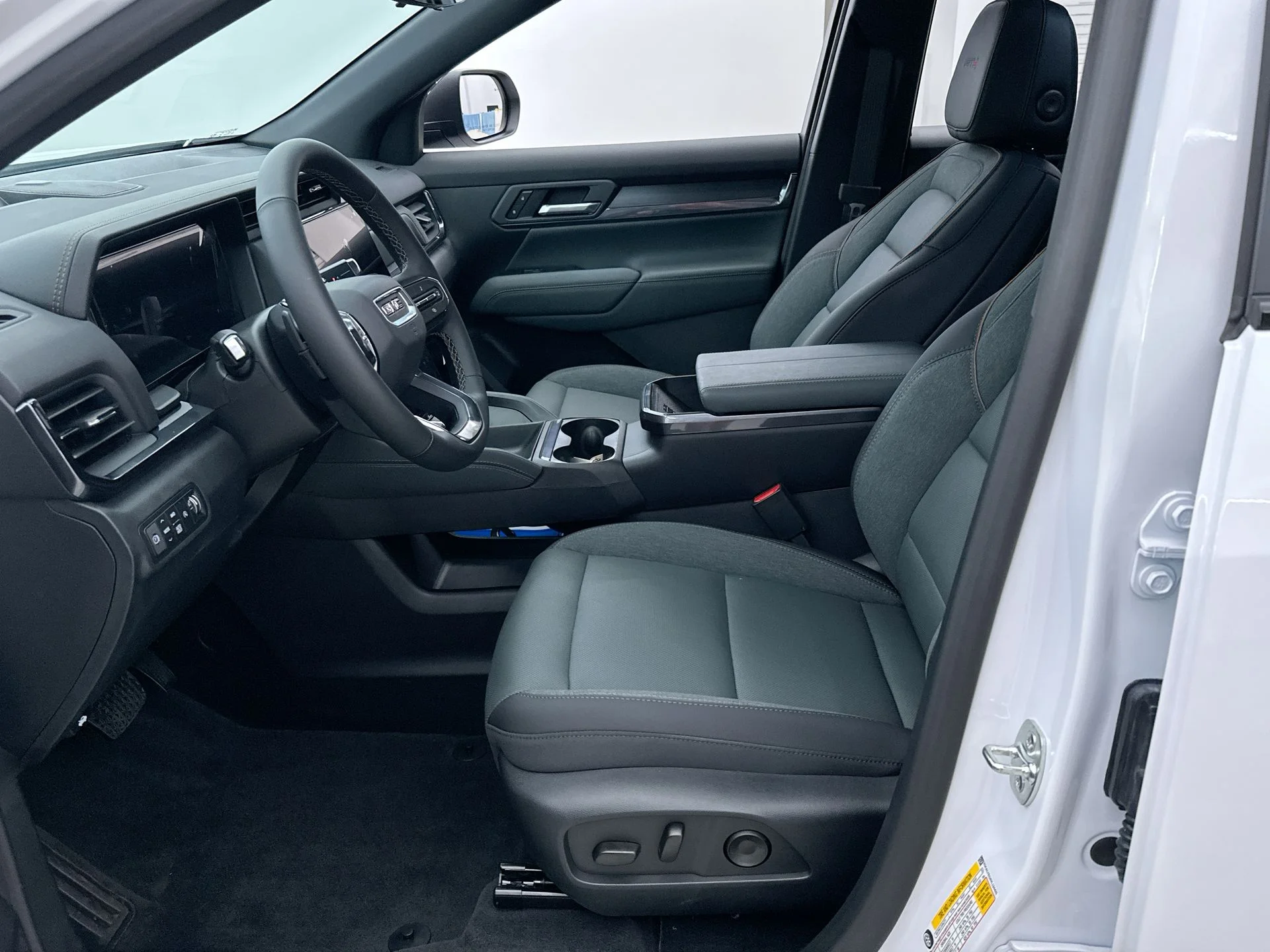 2027 GMC Terrain AT4 - Photo 63