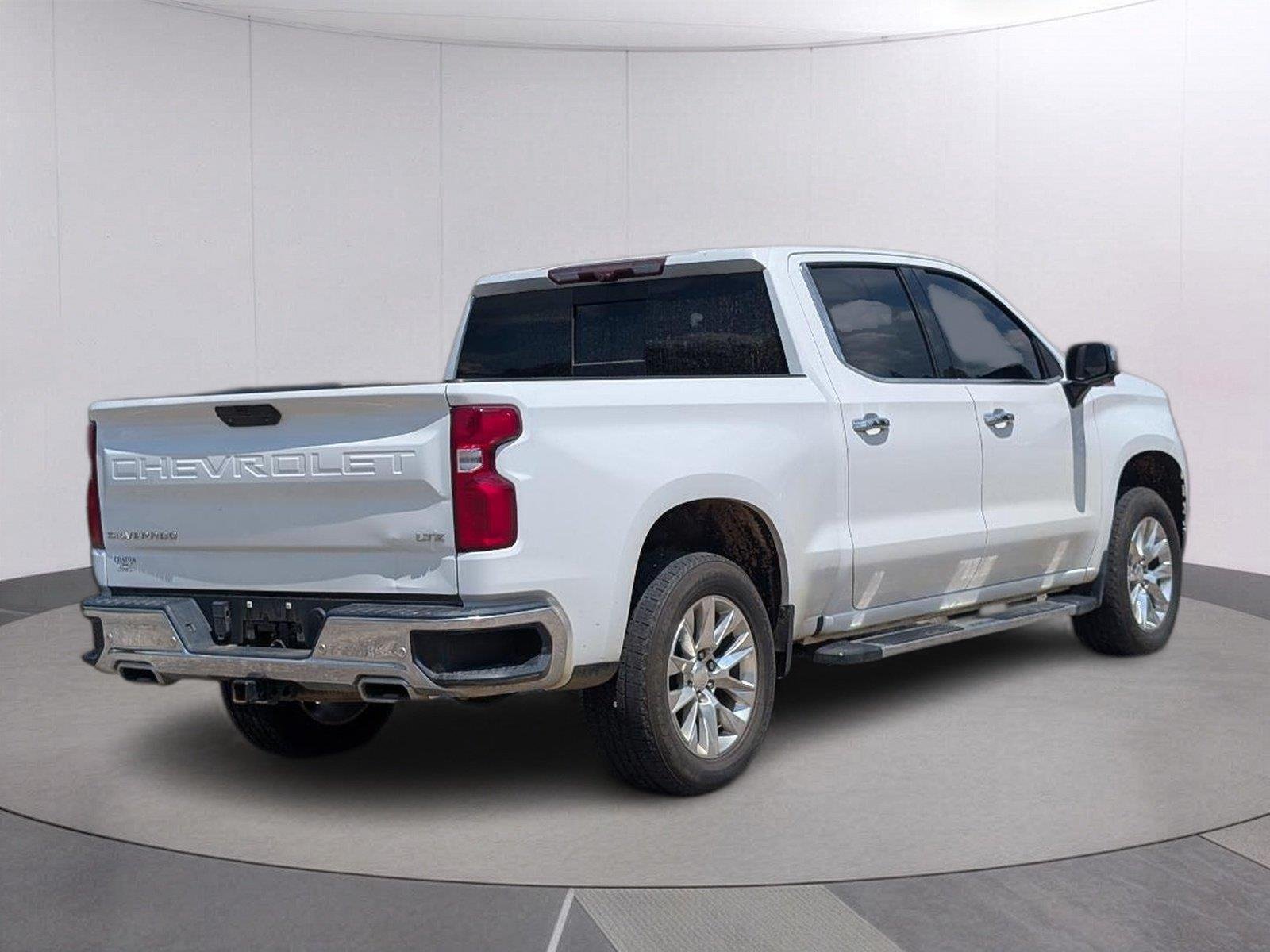 Used 2021 SUMMIT WHITE Chevrolet LTZ image 6