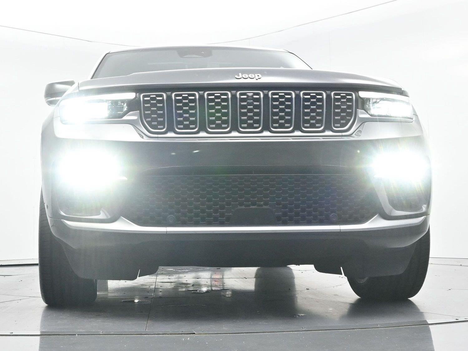 Used 2022 Baltic Gray Metallic Clearcoat Jeep Summit Reserve image 40