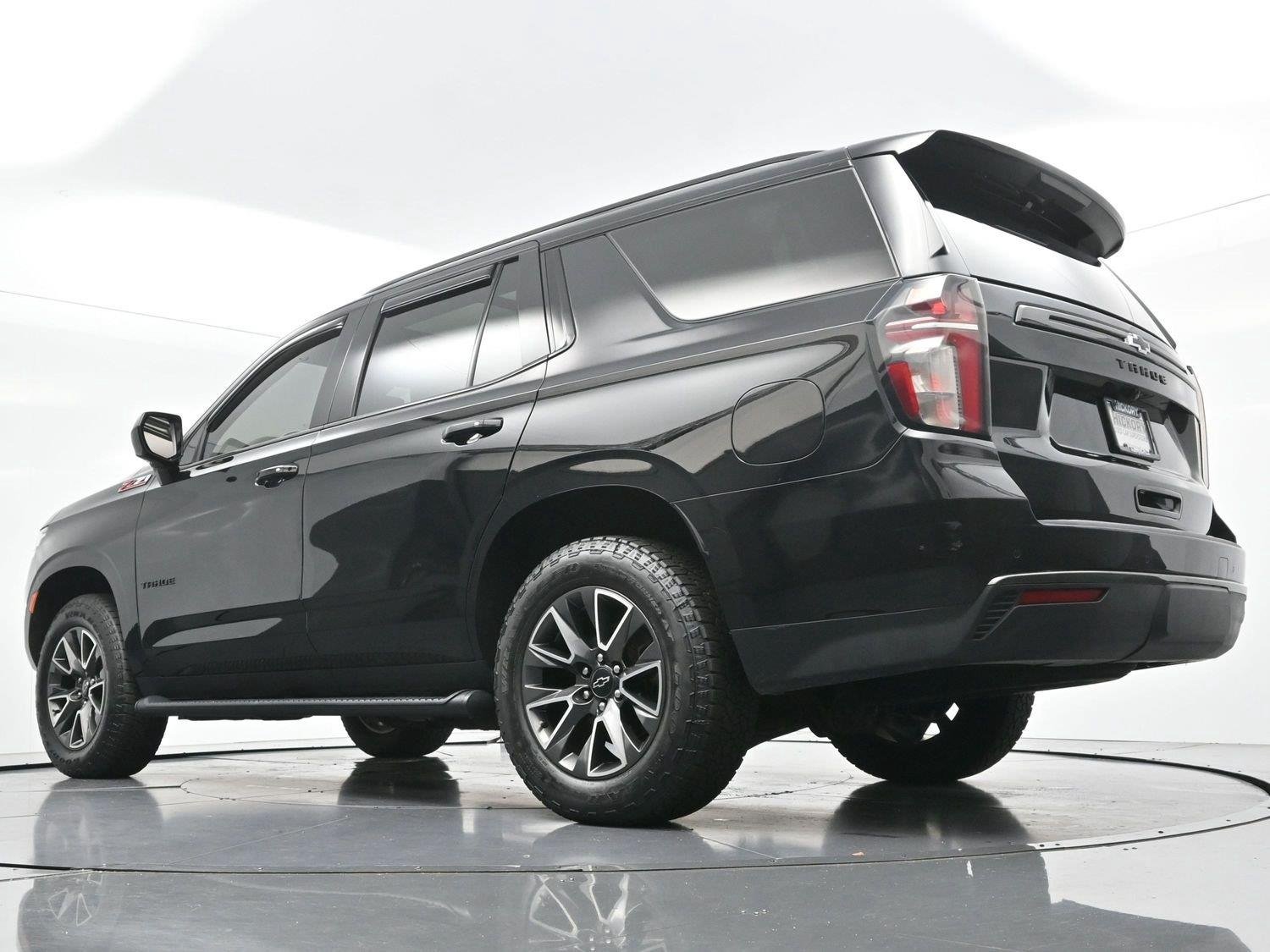 Used 2021 Black Chevrolet Z71 image 50