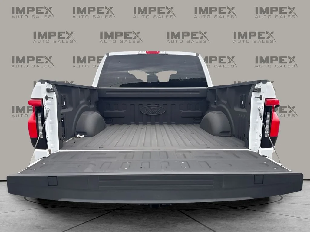 Used 2022 White Ford Pro image 26