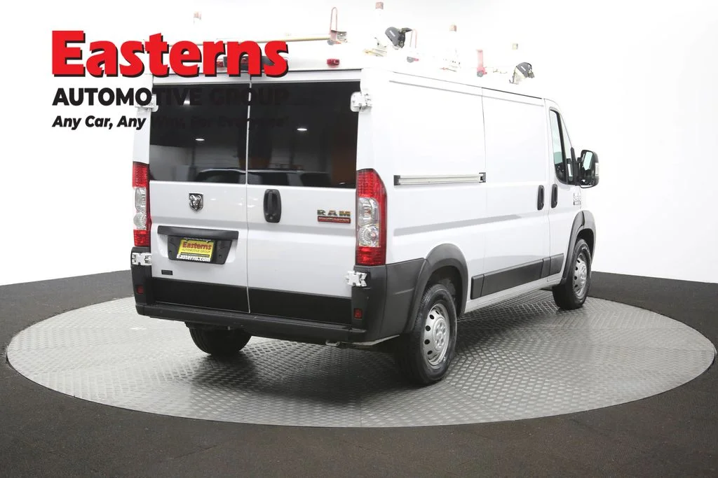 Used 2021 White Ram Base image 38