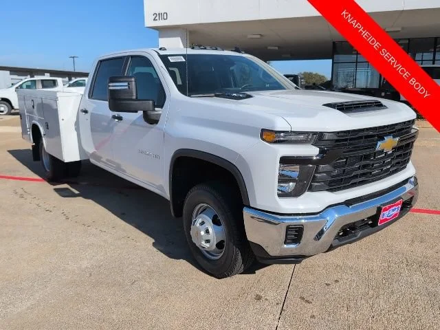 New 2026 Chevrolet Silverado 3500 HD Chassis Cab Work Truck Four Wheel Drive Crew Cab