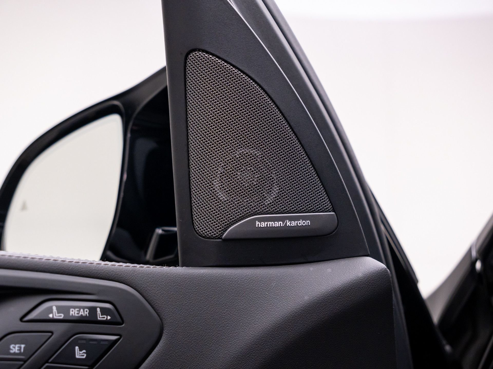 Used 2024 Black BMW M60i image 14