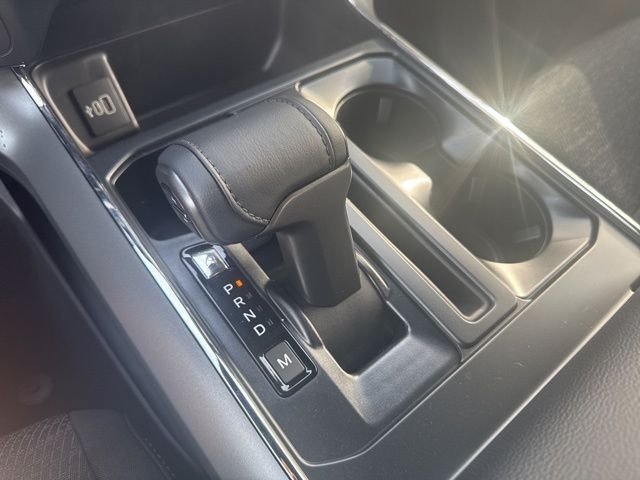 New 2026 Oxford White Ford XLT image 28