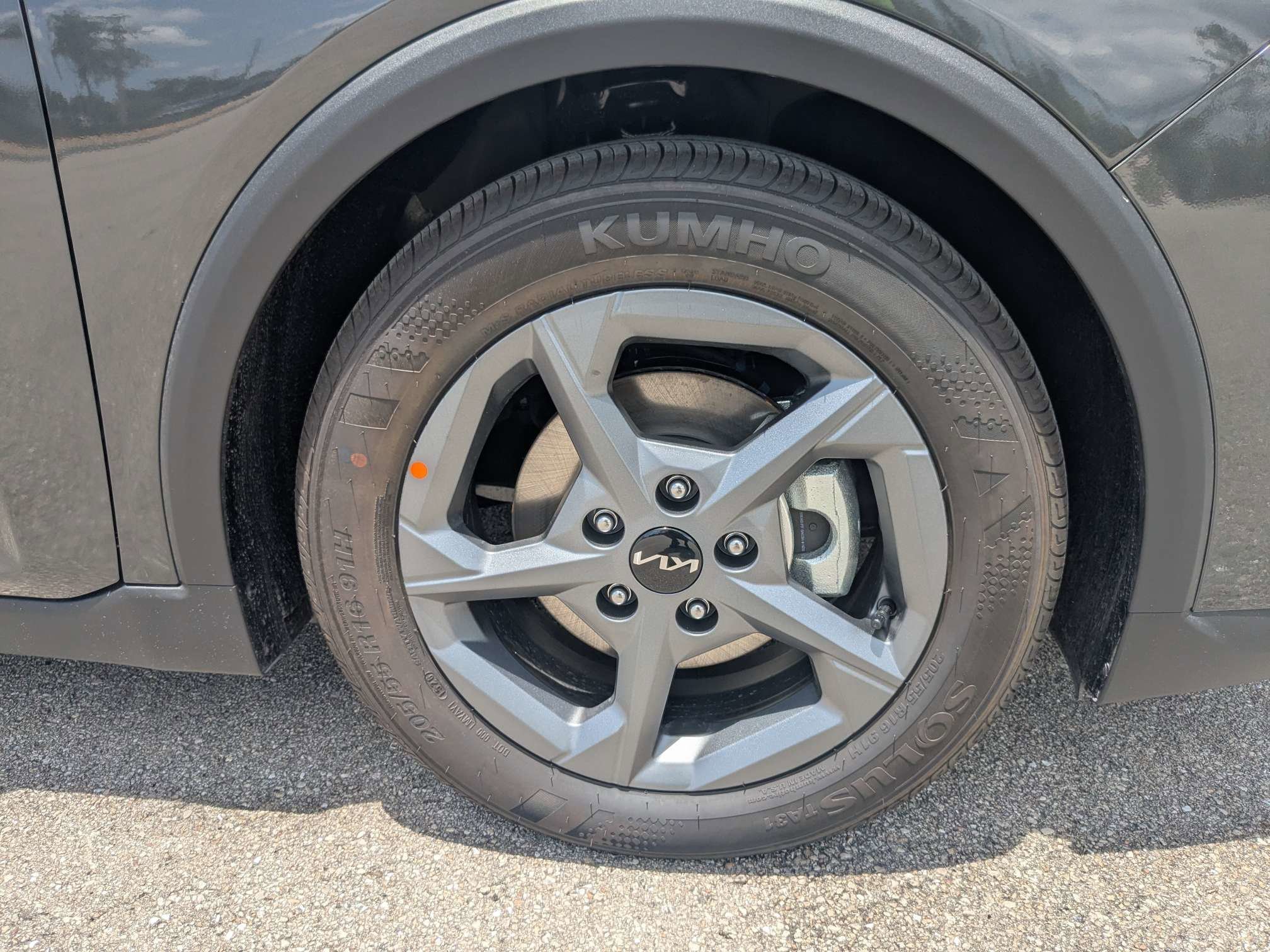 New 2026 Interstellar Gray Kia LXS image 11