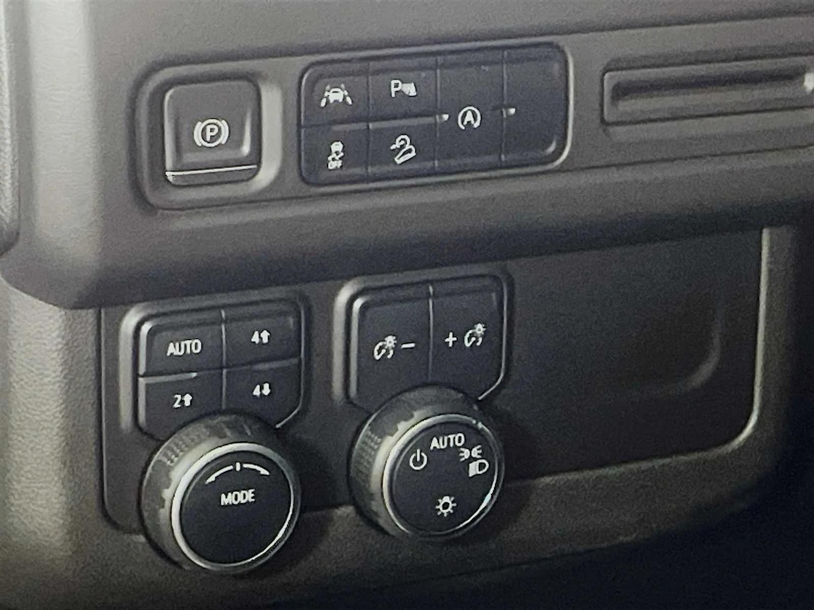Used 2023 Black Chevrolet Premier image 8
