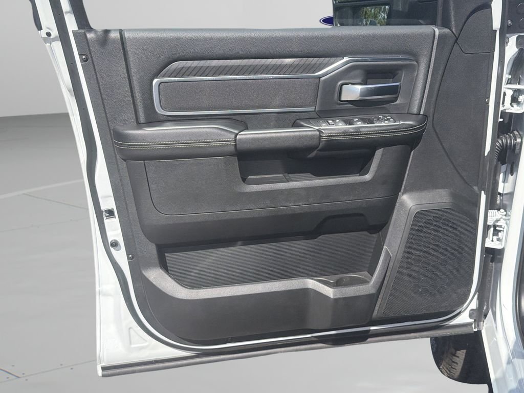 New 2026 White Ram Big Horn image 22