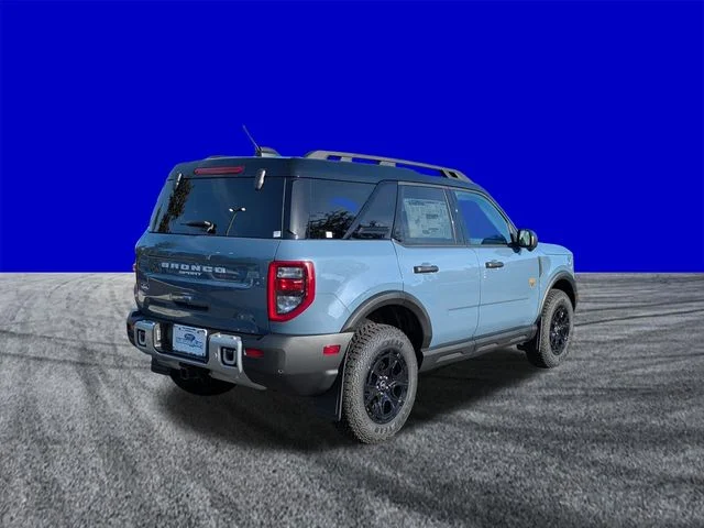 New 2026 Azure Gray Metallic Tri-Coat Ford Badlands® image 4