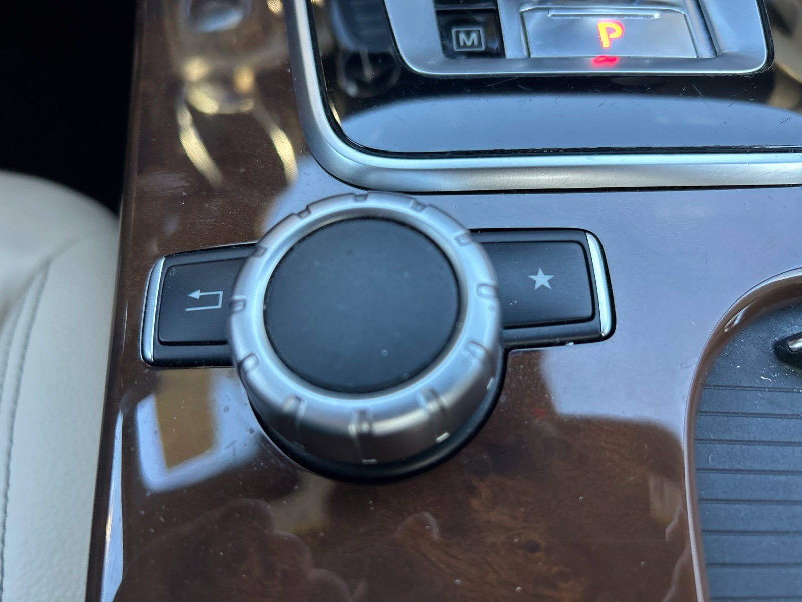 Used 2020 White Mercedes-Benz SLC 300 image 32