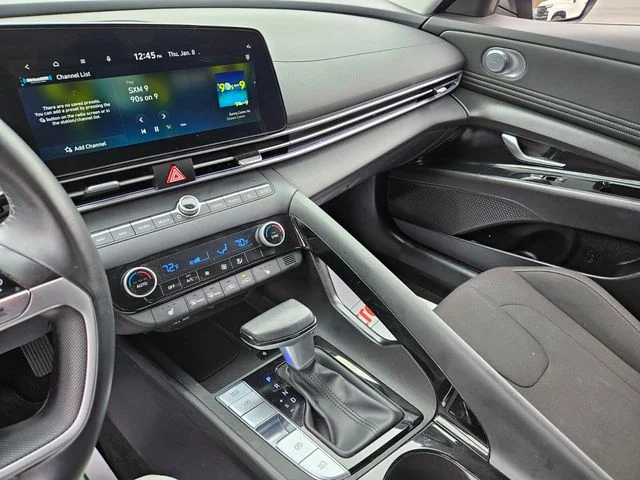 Used 2024 Gray Hyundai SEL image 25