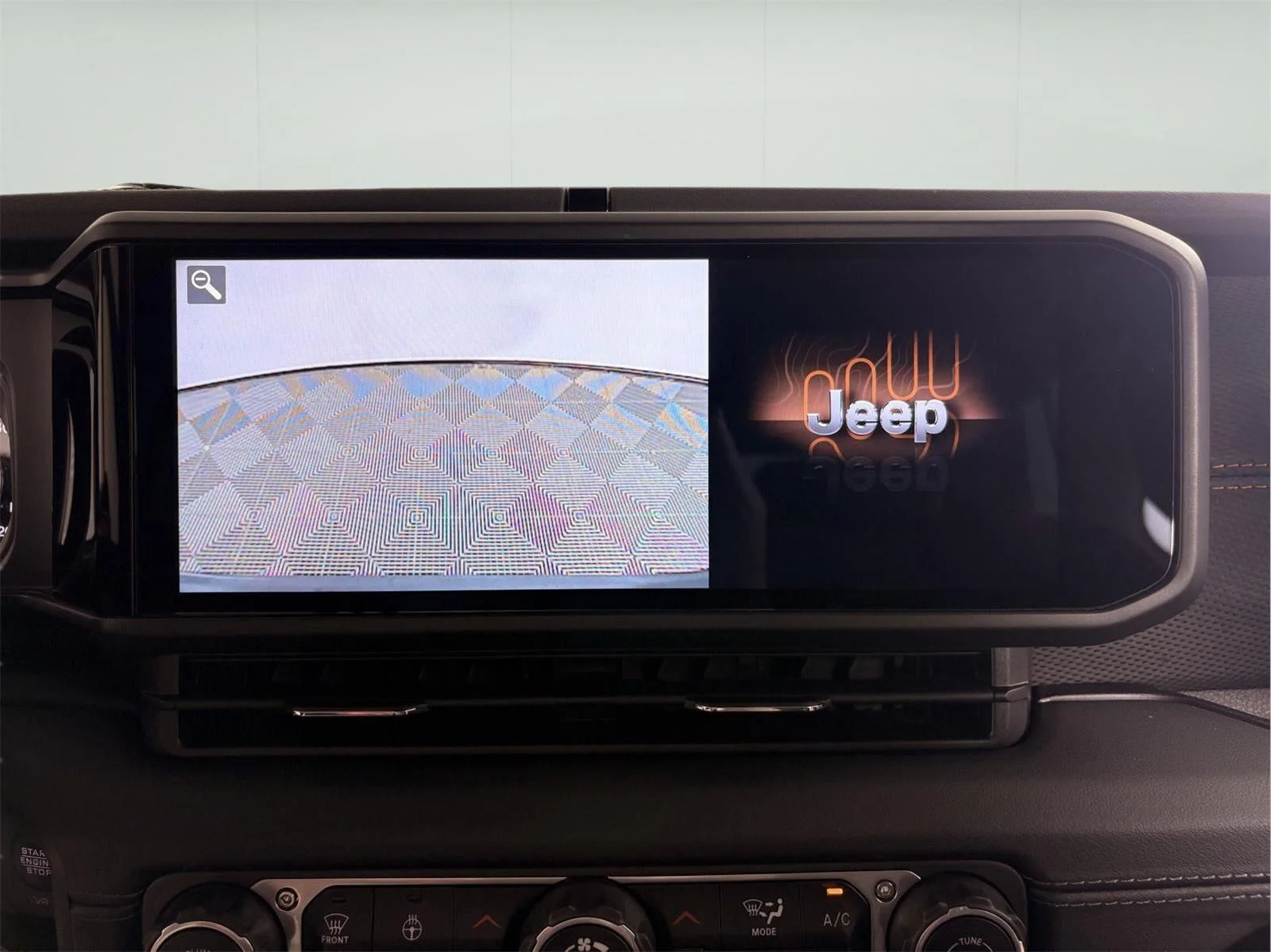 Used 2024 Anvil Clear Coat Jeep Mojave image 45