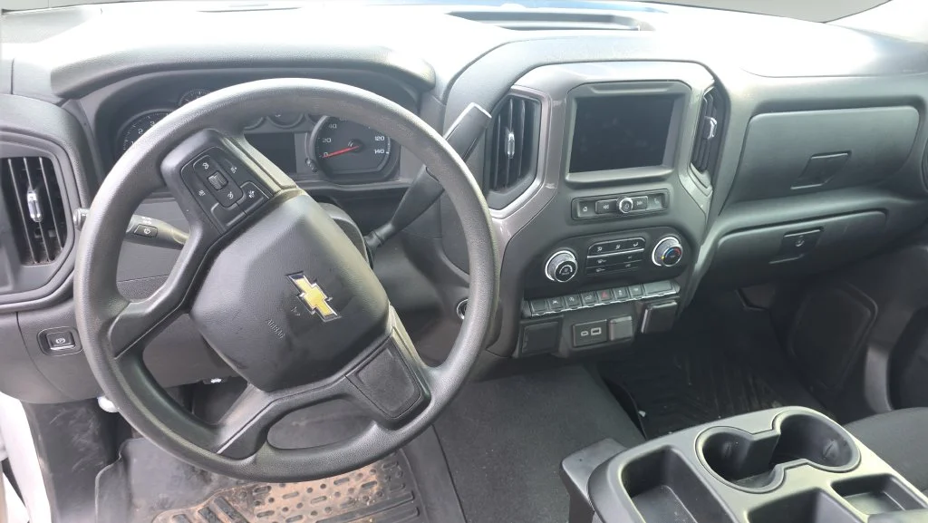 Used 2024 White Chevrolet Custom image 15