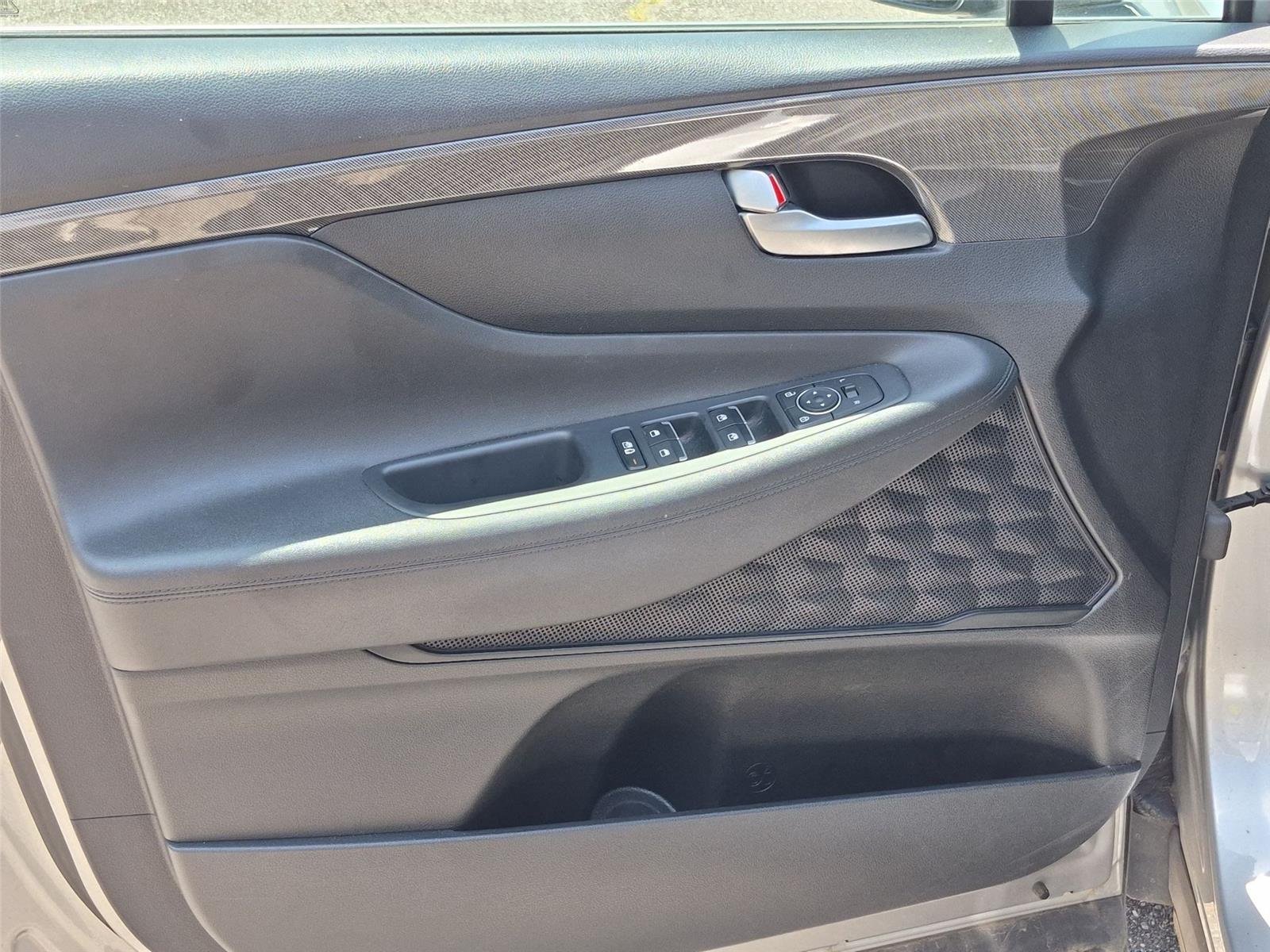 Used 2022 Shimmering Silver Hyundai SEL image 15