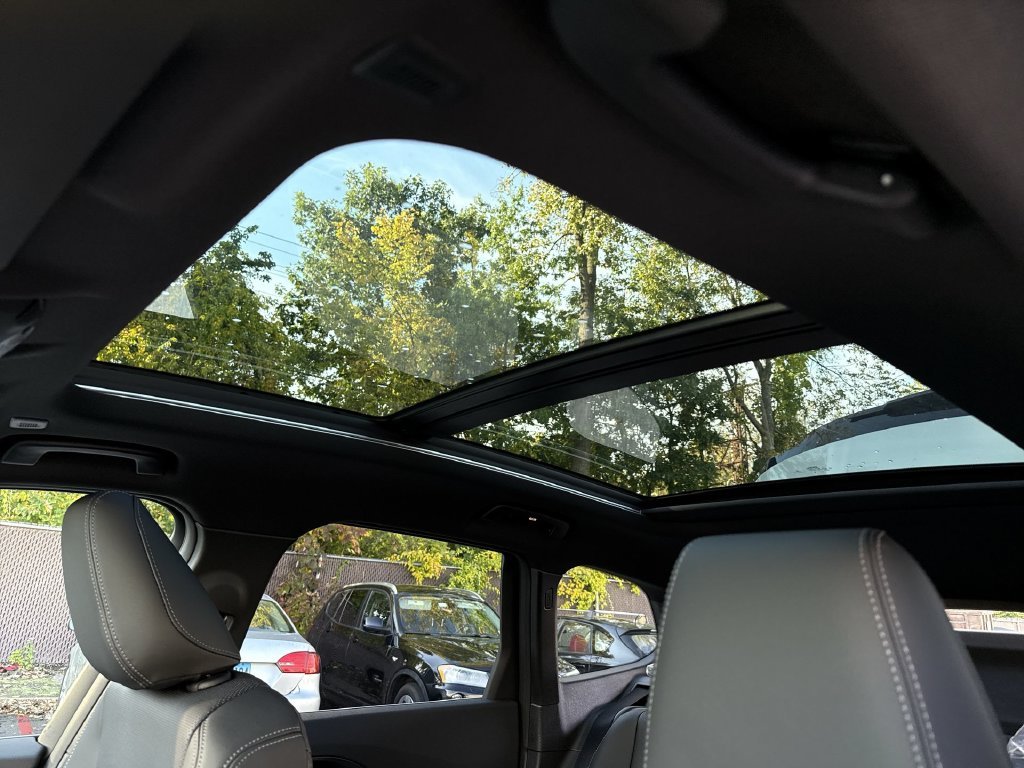 New 2027 Silver Metallic BMW xDrive28i image 22