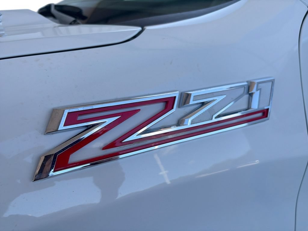 Certified Used 2025 Summit White Chevrolet LT image 21
