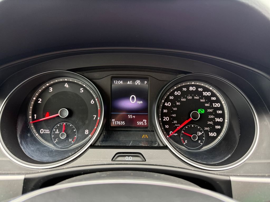 Used 2019 Black Volkswagen 3.6L V6 SE image 15