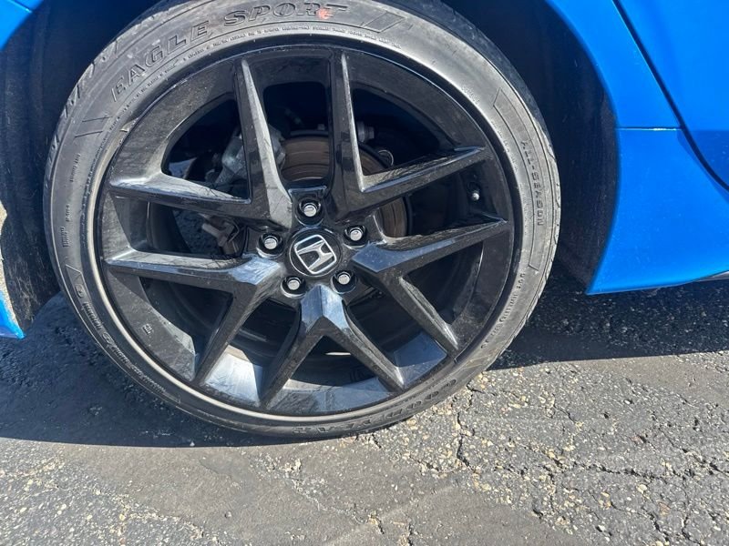 Used 2024  Honda Sport image 9