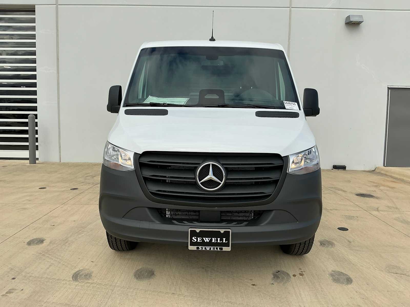 New 2026 Arctic White Mercedes-Benz Worker image 2