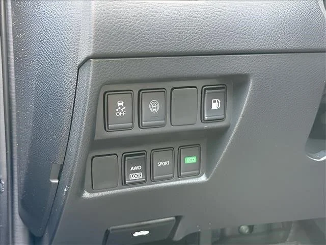 Used 2019 Gray Nissan S image 17