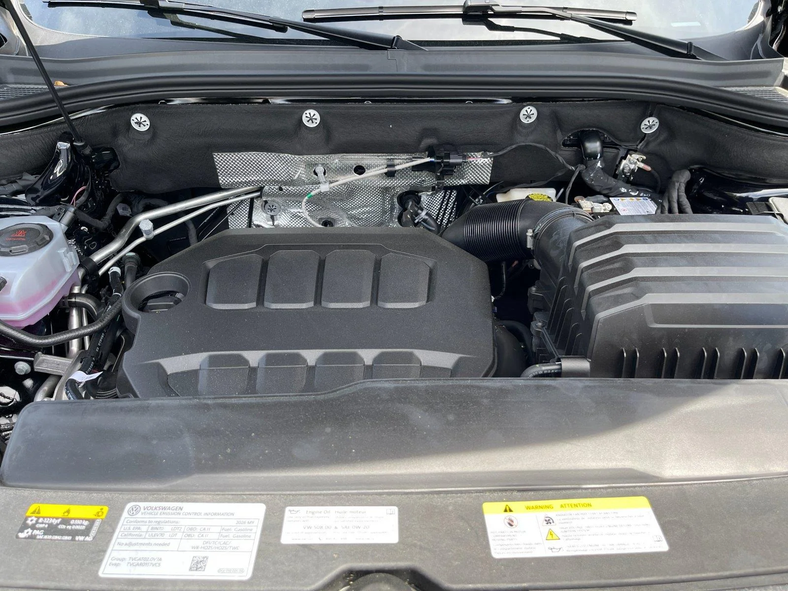 New 2026 Deep Black Pearl Volkswagen 2.0T SE image 9