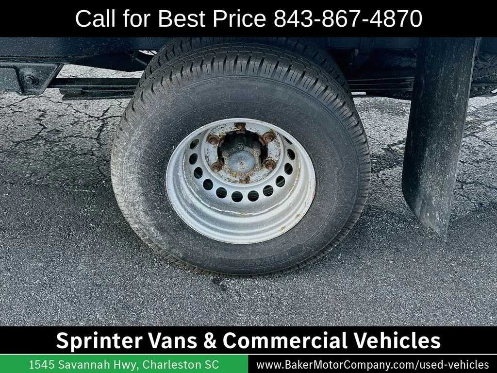 Used 2018 Arctic White Mercedes-Benz Cab Chassis 144 WB image 28