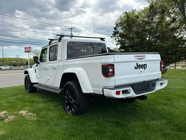 Used 2022 White Jeep Overland image 4
