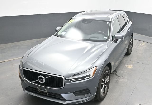 Used 2019 Gray Volvo T6 Momentum image 32