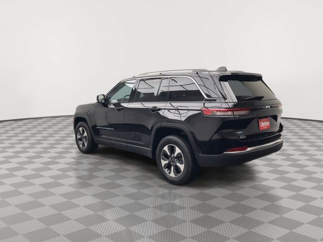 Used 2023 Diamond Black Crystal Pearlcoat Jeep 4X4 image 40