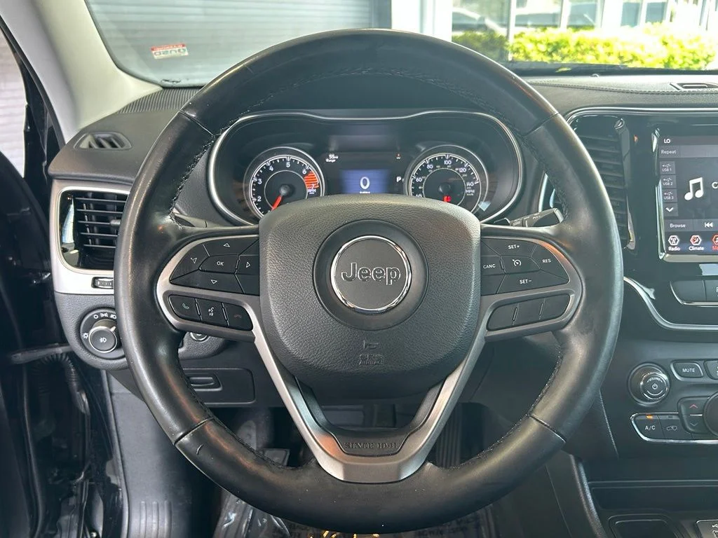 Used 2020 Black Jeep Limited image 19