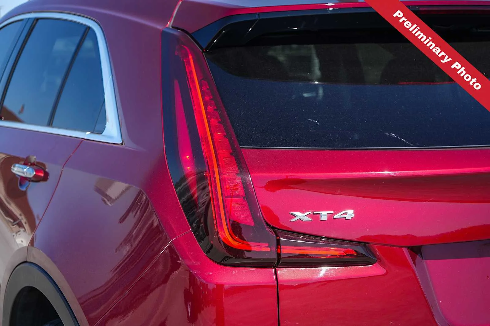 Used 2020 Red Horizon Tintcoat Cadillac FWD Premium Luxury image 8