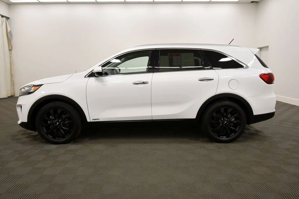 Certified Used 2020 White Kia EX image 4
