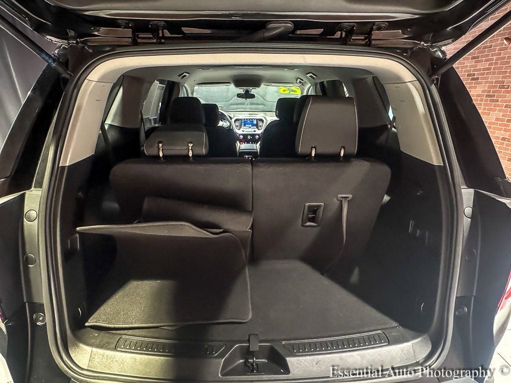 2023 GMC ACADIA - Image 25