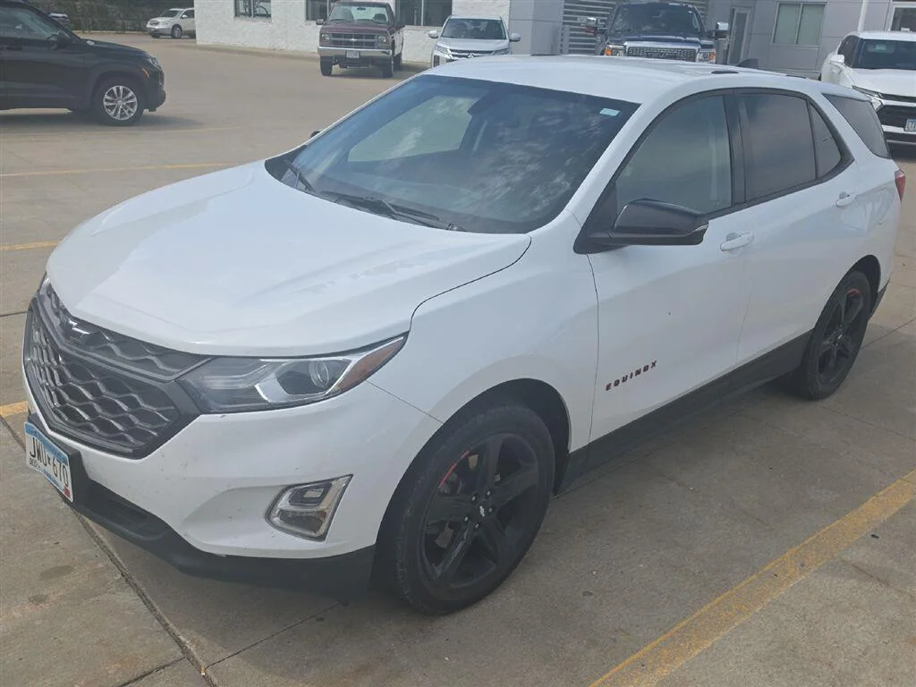 Used 2019 Chevrolet Equinox LT with VIN 2GNAXVEX9K6168207 for sale in Winona, Minnesota