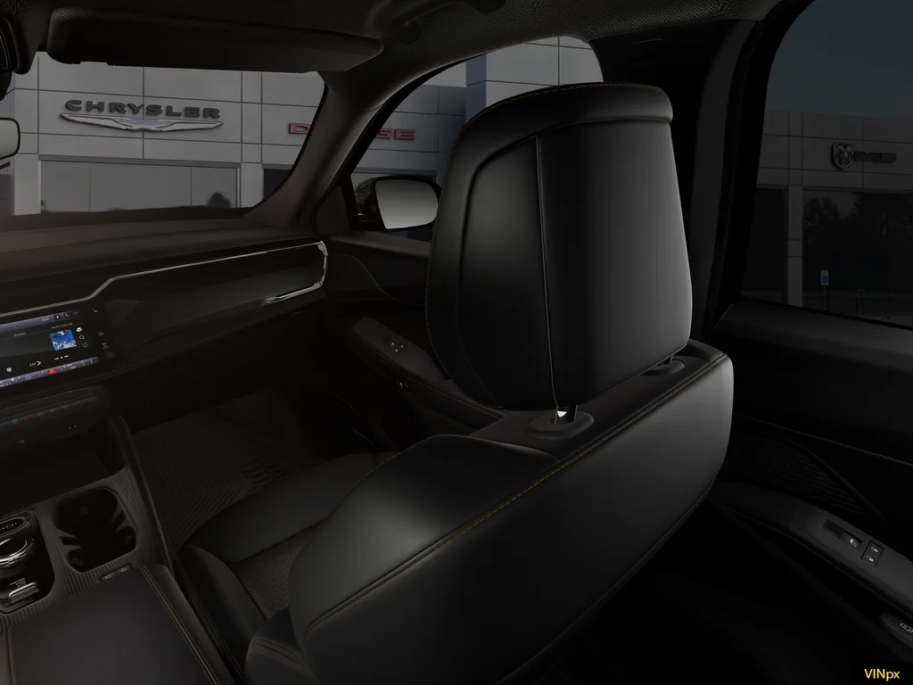 New 2026 Bright White Clear-Coat Exterior Paint Jeep Limited image 19