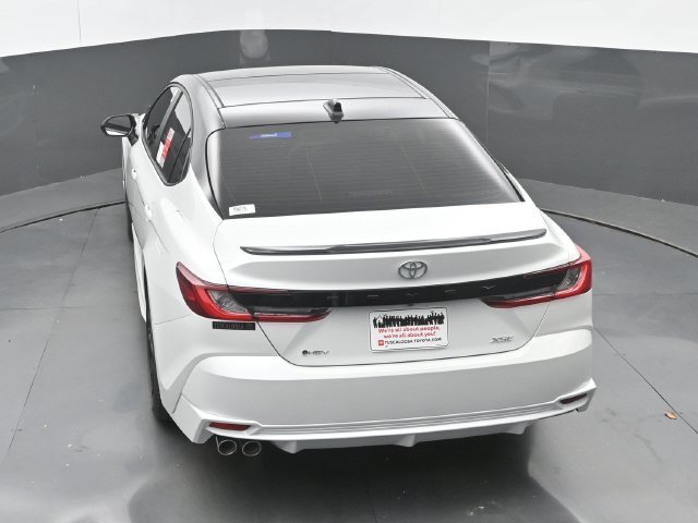 New 2026 Wind Chill Pearl/Black Toyota XSE image 29