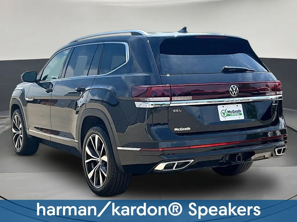 Used 2025 Black Volkswagen 2.0T SEL Premium R-Line image 5