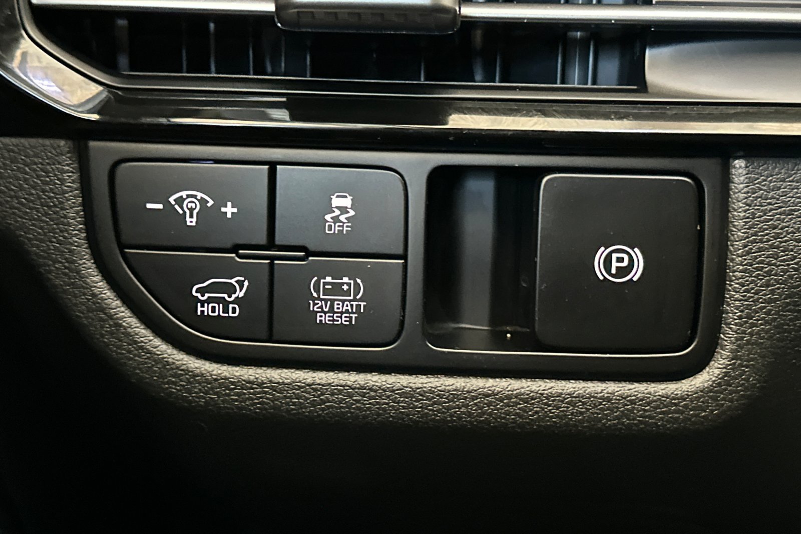 Used 2026 Black Kia EX image 30