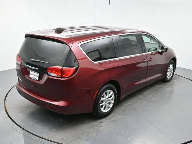 Used 2023 Velvet Red Pearlc Chrysler LX image 37