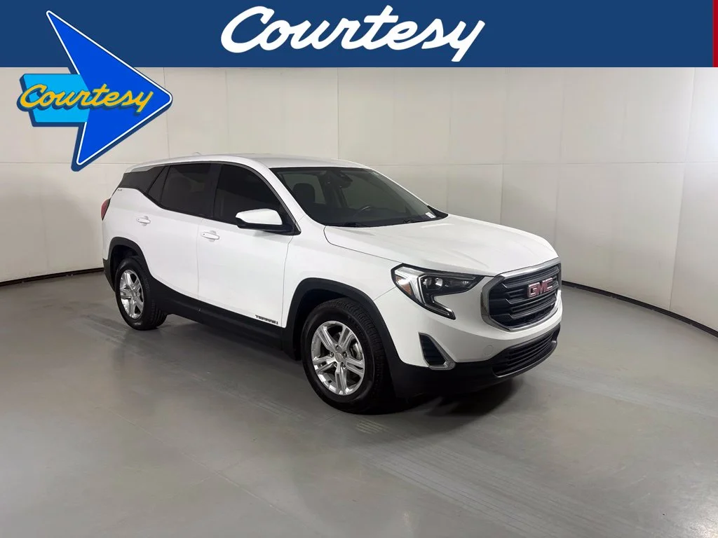 Used 2021 White GMC SLE image 1
