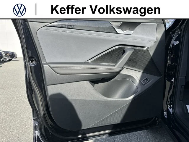 New 2026 Black Volkswagen 2.0T SE image 14