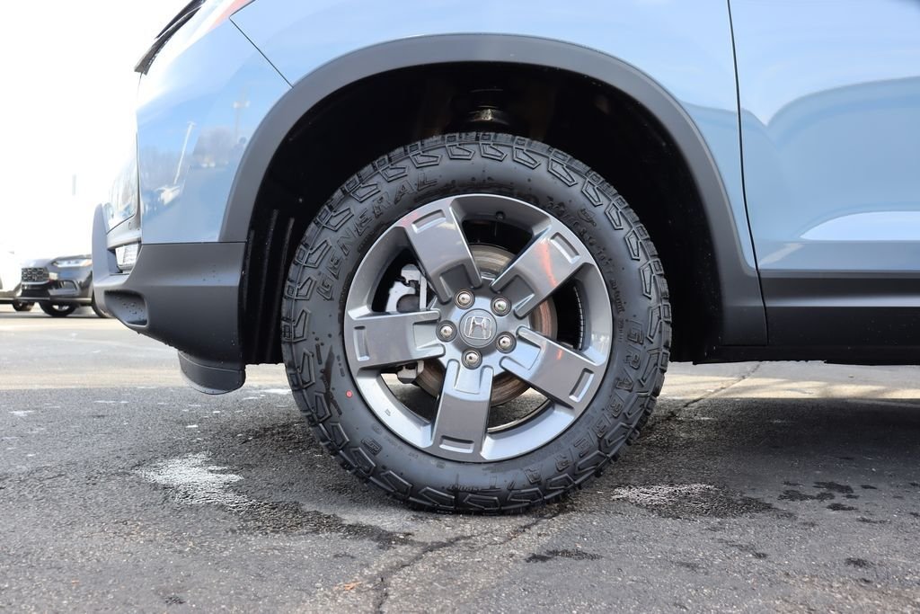 New 2026 Sonic Gray Pearl Honda TrailSport image 10
