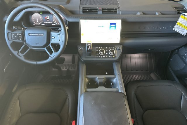 New 2026 Santorini Black Land Rover X-Dynamic SE image 12