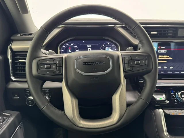 Used 2025 White Frost Tricoat GMC Denali image 25