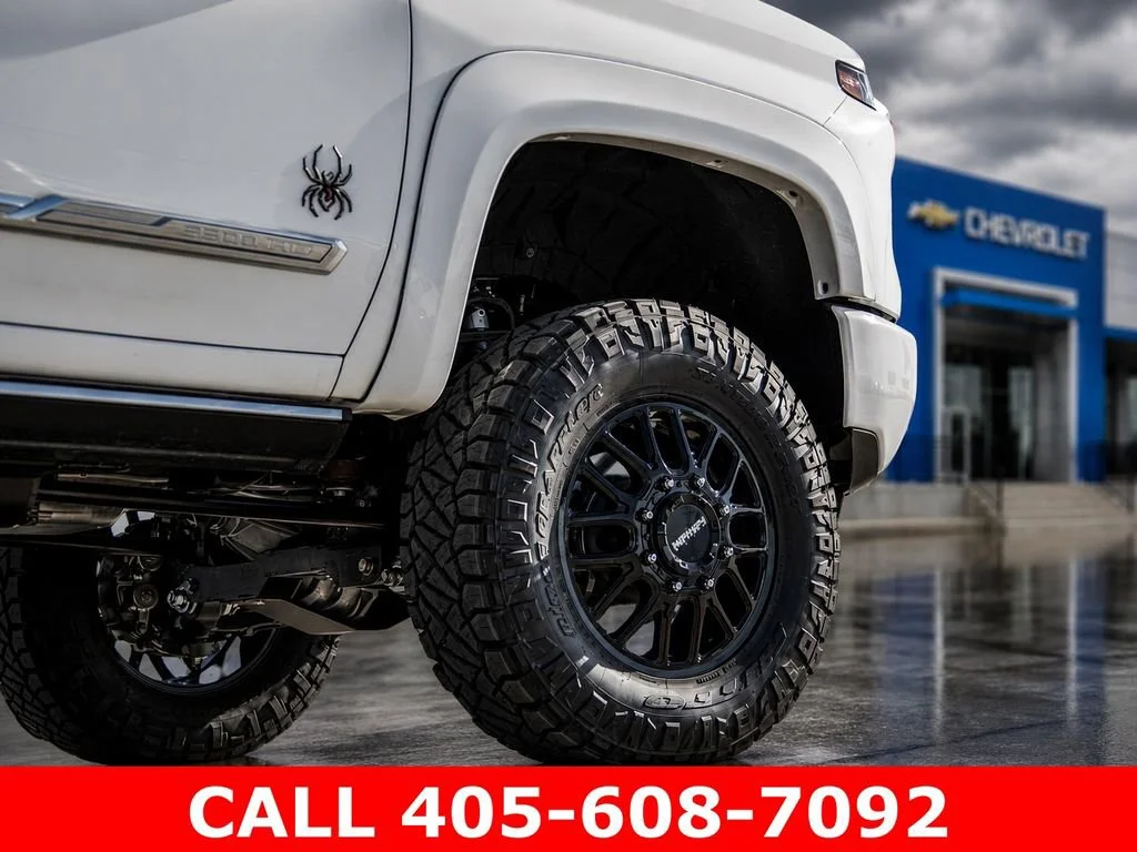 2025 Chevrolet Silverado 3500 HD High Country - Photo 9