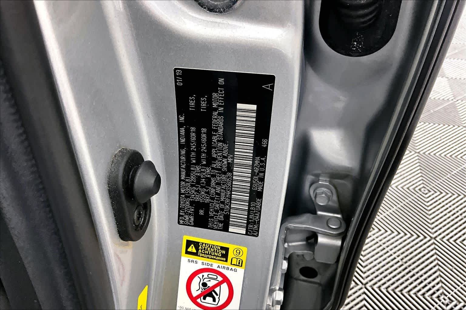 Used 2019 Celestial Silver Metallic Toyota XLE image 35