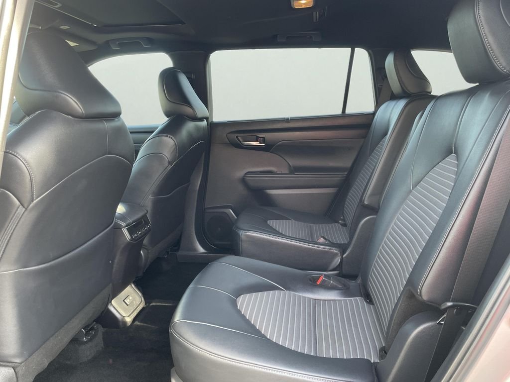 Used 2025 Silver Toyota XSE image 10
